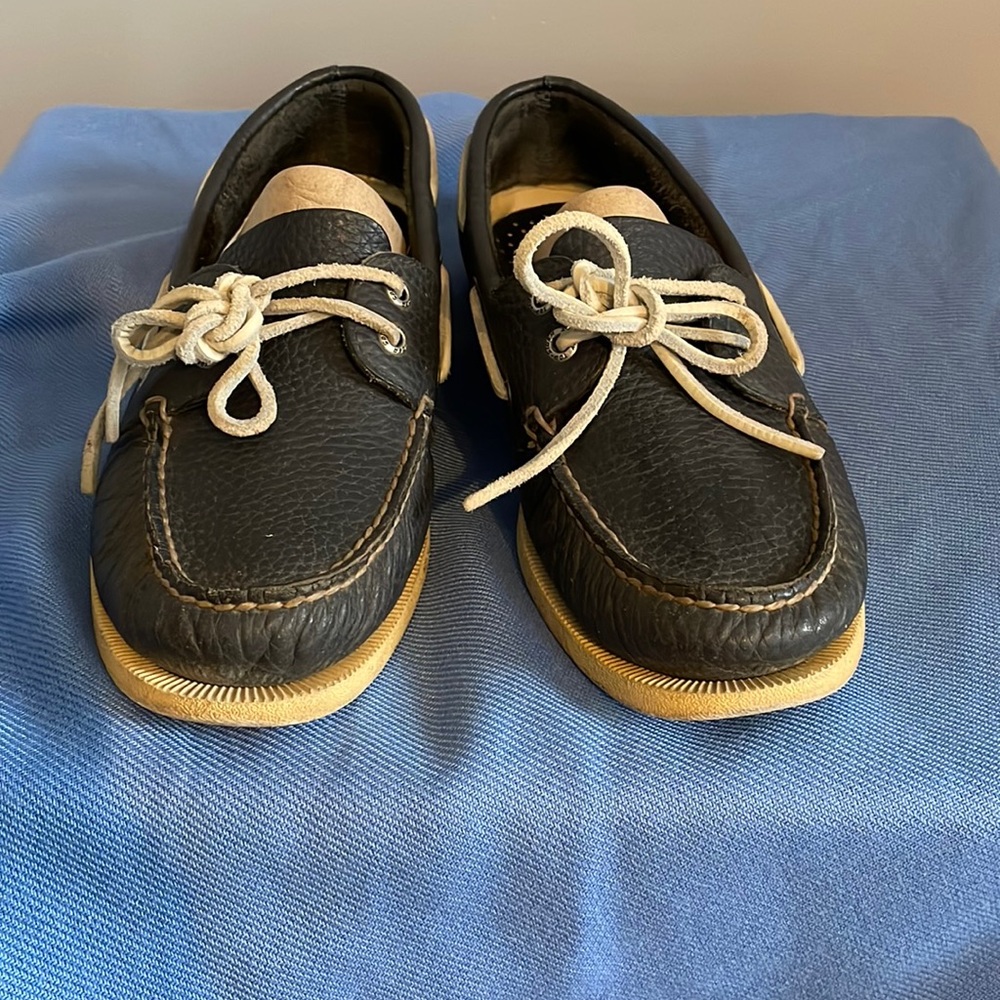 Sperry Top-Sider Boat Shoes | Navy & White